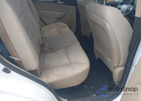 2011 Kia Sorento Lx from USA, damaged, VIN 5XYKTCA11BG164847